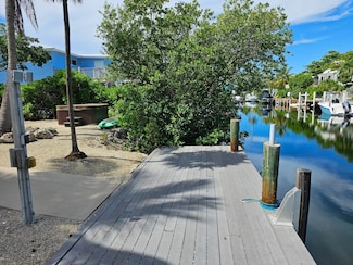 208 Bruce Ct, Marathon, FL 33050