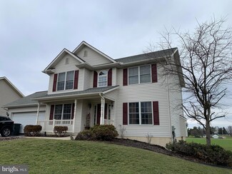 54 Eastfield Dr, Lebanon, PA 17042