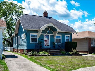 8001 Dartworth Dr, Cleveland, OH 44129