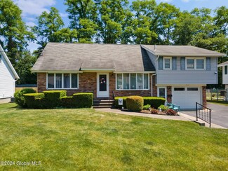 212 E Palmer Ave, Schenectady, NY 12303