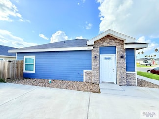2226 Summit Rd, La Feria, TX 78559