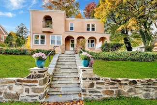 170 Lawrence St, Mount Vernon, NY 10552