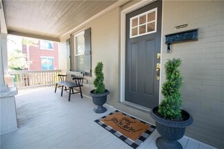 218 Askew Ave, Kansas City, MO 64123
