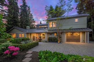 7702 NE 22nd St, Medina, WA 98039