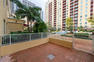 7350 SW 89th St Unit 601S, Miami, FL 33156