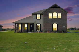 6033 Mango Dr, Sanger, TX 76266