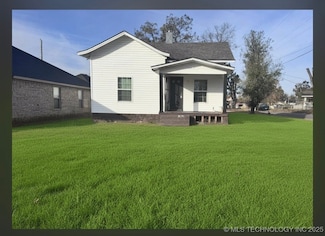 221 N Dorothy Ave, Claremore, OK 74017