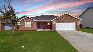 112 Annabelle St, Cleburne, TX 76031