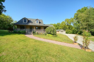 4140 Geneva Hwy, Manitou Beach, MI 49253