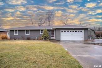 204 Northshore Dr, Morton, IL 61550