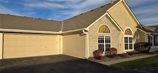 6115 NE Kensington Dr, Lees Summit, MO 64064