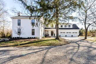 5052 Plymouth Rd, Ann Arbor, MI 48105