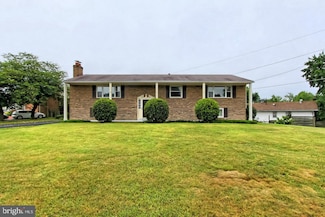 6017 Walhaven Dr, Alexandria, VA 22310
