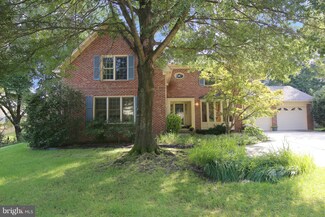 3911 Laro Ct, Fairfax, VA 22031