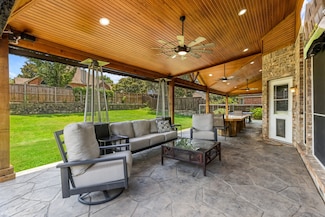 8701 Tiercels Dr, McKinney, TX 75070