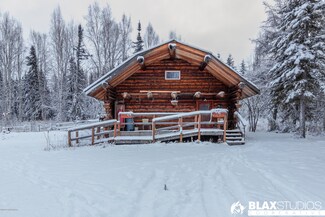 233 Wilderness Dr, Fairbanks, AK 99712