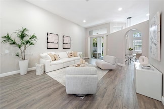 2587 Jardin Ct, Weston, FL 33327