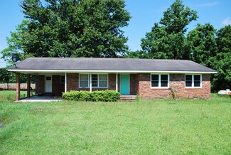 651 Middle Rd, Trenton, NC 28585