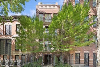 2122 N Hudson Ave, Chicago, IL 60614