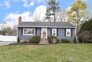 51 Forest St, Reading, MA 01867