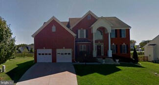 18 Wild Rose Dr, Fredericksburg, VA 22406