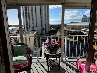 419 Atkinson Dr Unit 1006, Honolulu, HI 96814
