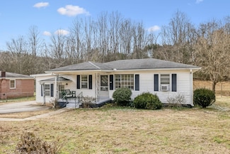 25 Lock Seven Ln, Carthage, TN 37030