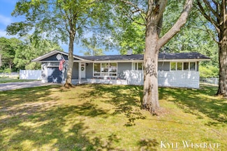 82 S Mill Iron Rd, Muskegon, MI 49442