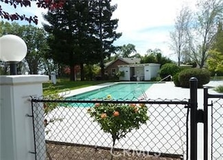 406 Plantation Dr, Paradise, CA 95969