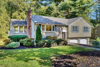 12 Indian Ln, Wakefield, MA 01880