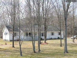 3160 Lawton Ave, Rock Creek, OH 44084