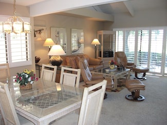 107 Racquet Club Dr, Rancho Mirage, CA 92270