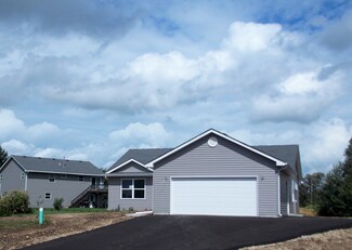 1049 Heritage Ct, Hebron, IL 60034