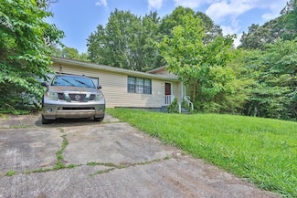 504 Rock Meadow Dr, Stone Mountain, GA 30088