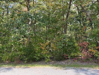 129 Folkstone Rd, Crossville, TN 38558