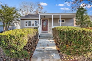 32 Violet St, Mattapan, MA 02126