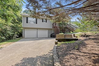 820 Indian Springs Rd, Ringgold, GA 30736