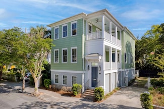 17 Trumbo St, Charleston, SC 29401