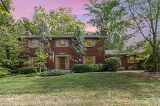 1102 Eversole Rd, Cincinnati, OH 45230