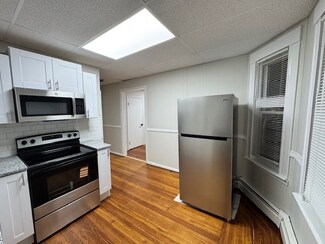 438 Pawtucket Ave Unit 2, Pawtucket, RI 02860