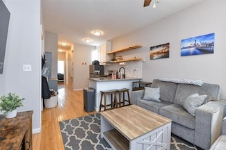 35 Poplar St Unit 2L, Jersey City, NJ 07307
