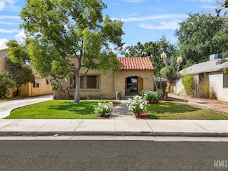 3007 Park Way, Bakersfield, CA 93304
