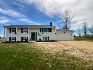 12521 E High Rd, Davis Junction, IL 61020