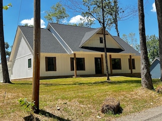 2790 Lowe Dr, Talbott, TN 37877