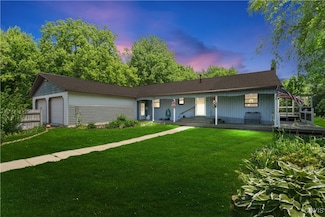 17 Hilltop Ln, Fulton, NY 13069