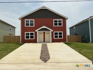 1011 S 26th St, Temple, TX 76501