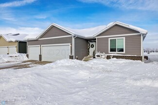 6473 54th Ave S, Fargo, ND 58104