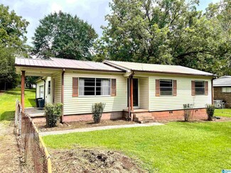 569 Springdale Rd, Mount Olive, AL 35117