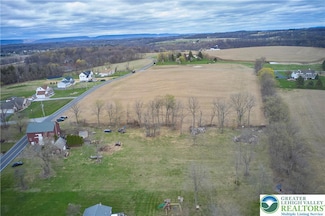 221 Johnston Rd, Washington Township, PA 15732