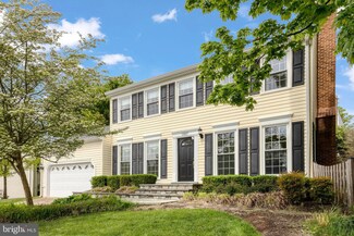13217 Lazy Glen Ln, Herndon, VA 20171